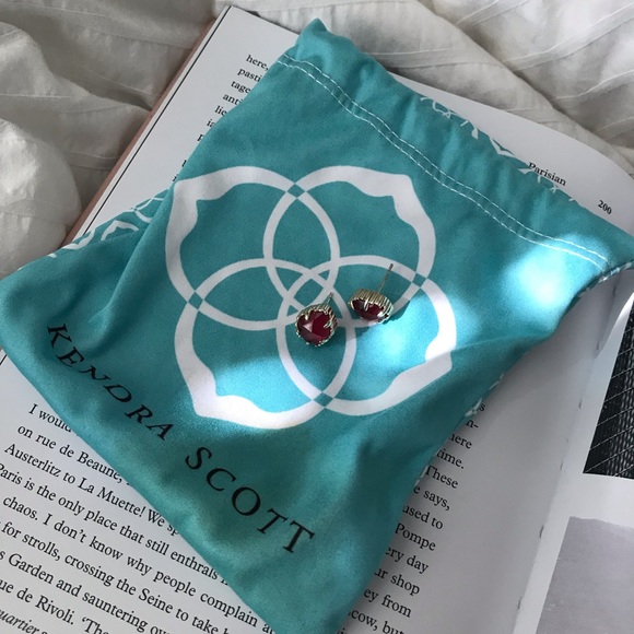 Kendra Scott Jewelry - FINAL HOURS✨ kendra Scott earrings